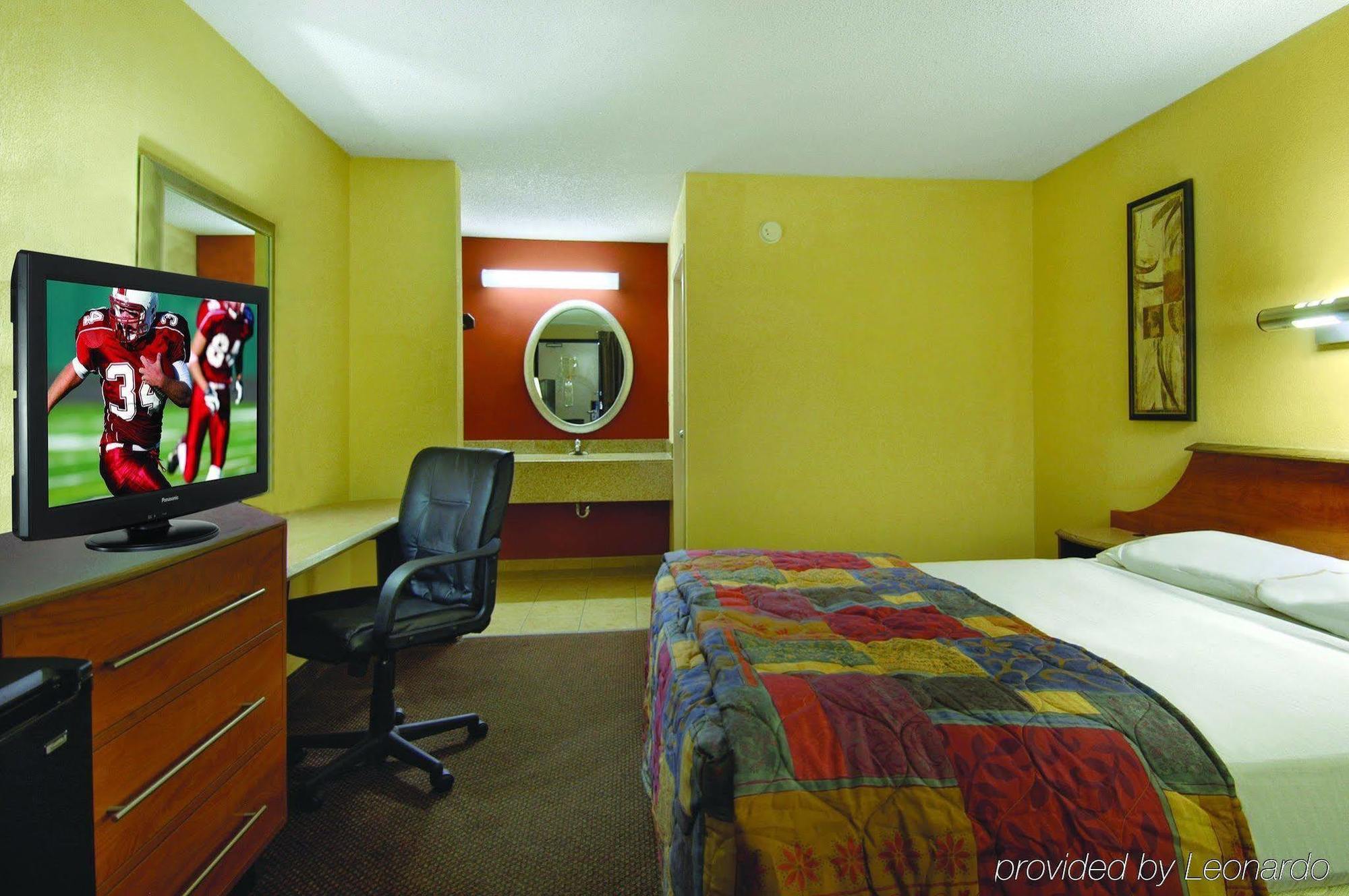 Red Roof Inn Virginia Beach-Norfolk Airport Exterior photo
